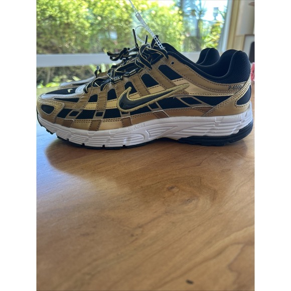 Nike Men's P-6000 Metallic Gold Infinite Gold White Black HQ3030-700 Size 8 Mens - Picture 1 of 5